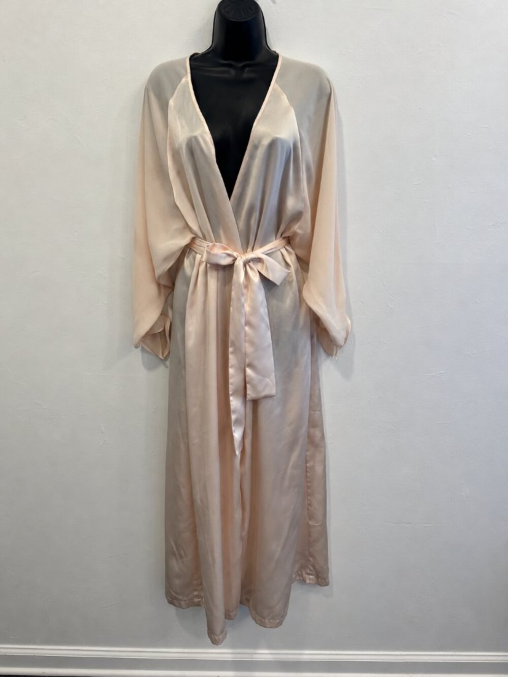 Victoria's Secret P/S Ivory Satin Wrap Robe Long Self Tie